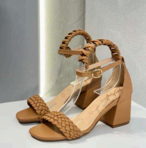 Calzado Femenino de Tacón Medio – Comodidad, Estilo y Calidad Garantizada 💖