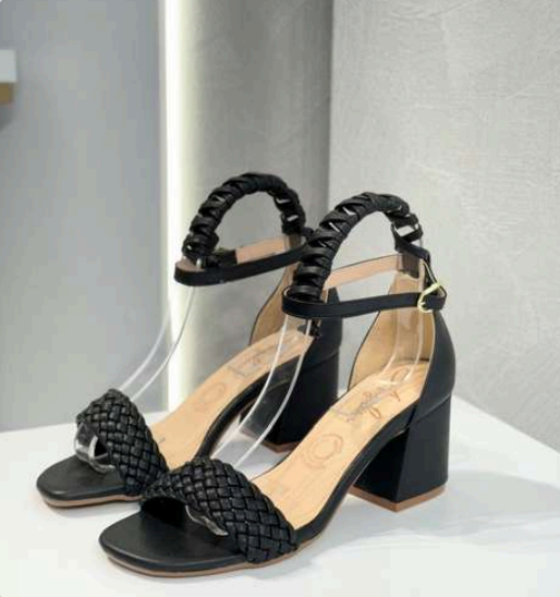 Calzado Femenino de Tacón Medio – Comodidad, Estilo y Calidad Garantizada 💖